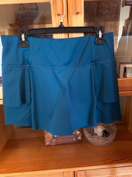 Pants - Athleta Teal Momentum Skort